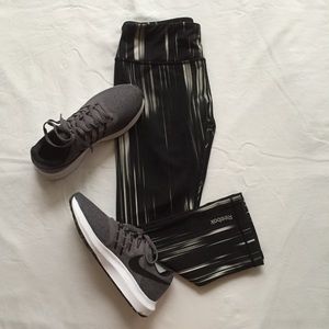 Reebok 7/8 Workout Yoga Leggings / Tights